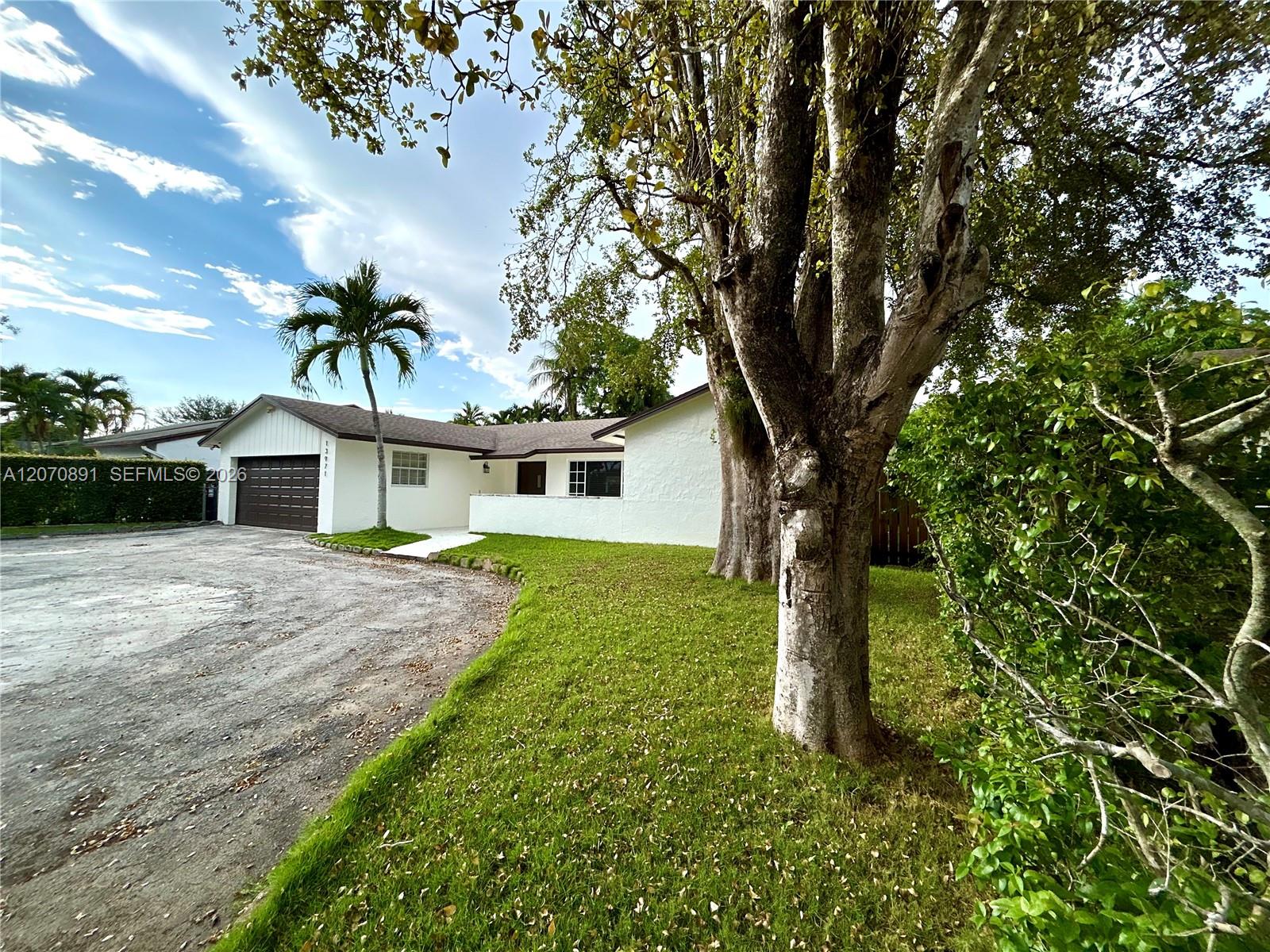 13971 SW 112th St # 13971, Miami FL 33186