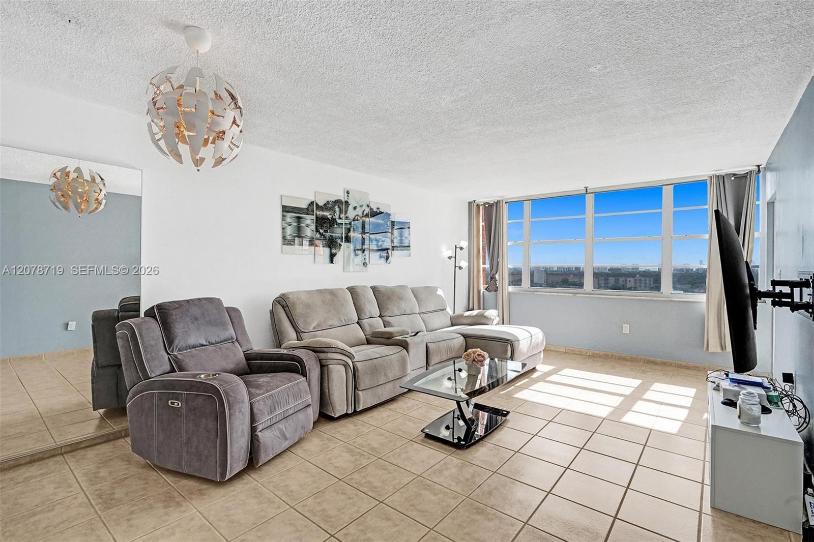 1351 NE Miami Gardens Dr # 1504E — Photo 3