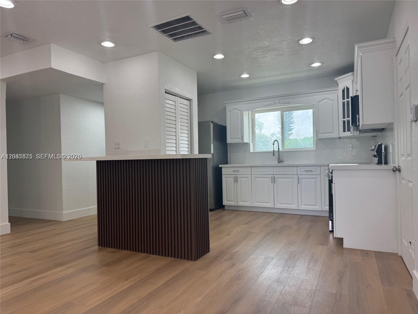 3241 NW 4th St — Photo 5