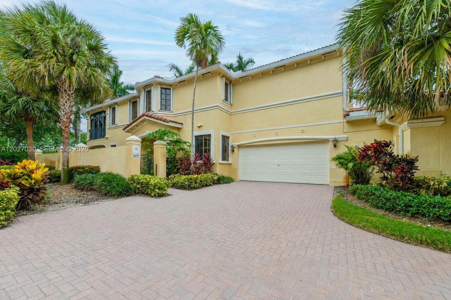 1695 Passion Vine Cir # 1, Weston FL 33326
