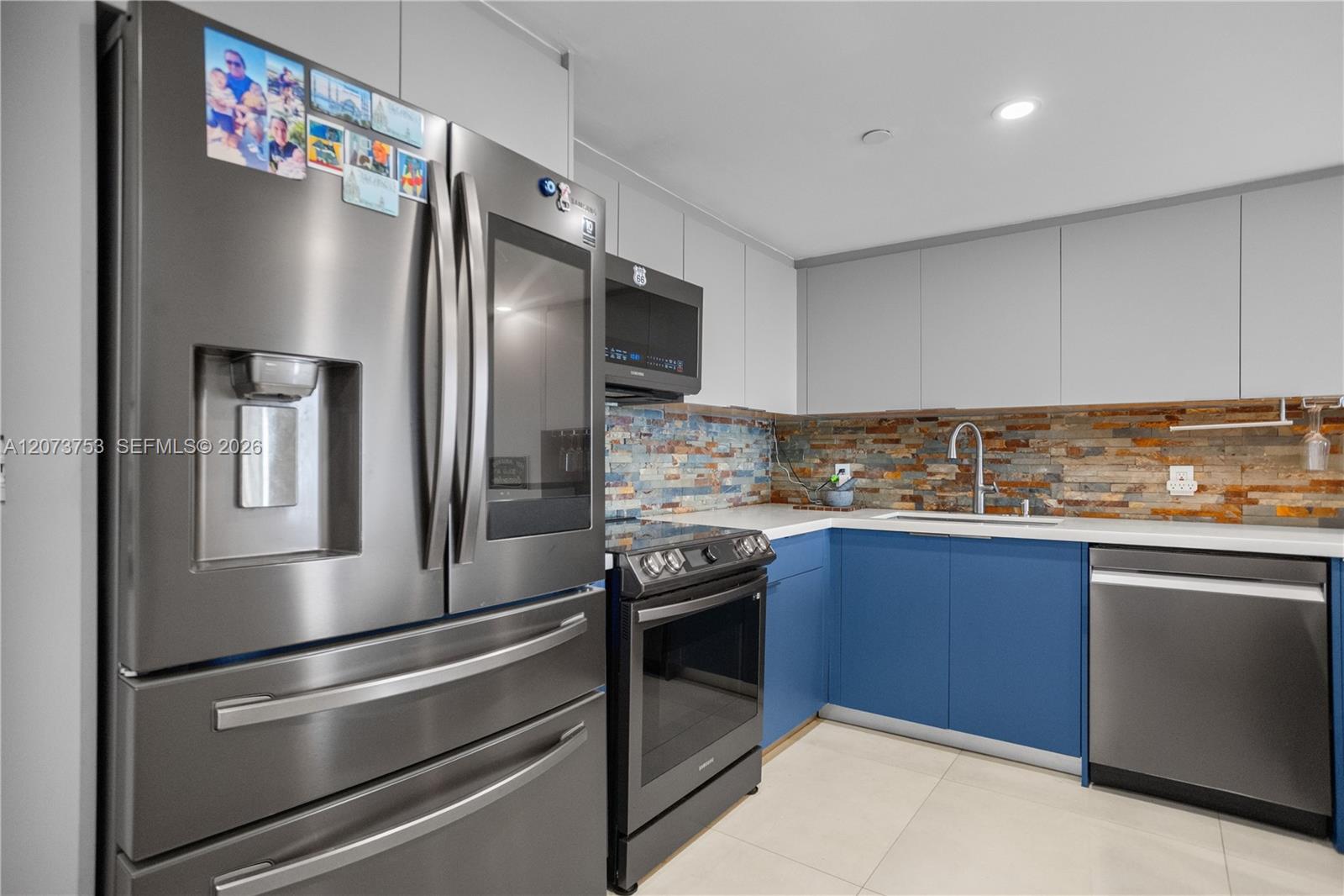 2350 NE 135th St # 1204 — Photo 3