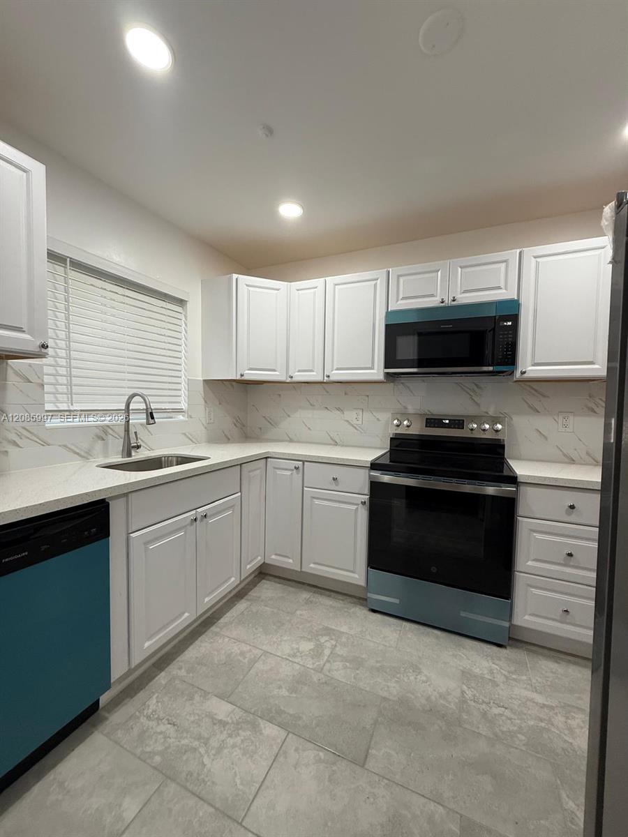 1507 Hayes St — Photo 2