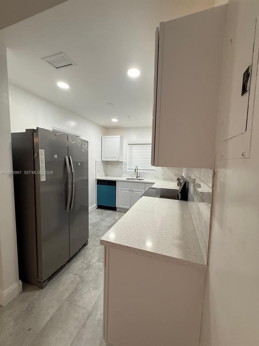 1507 Hayes St — Photo 3