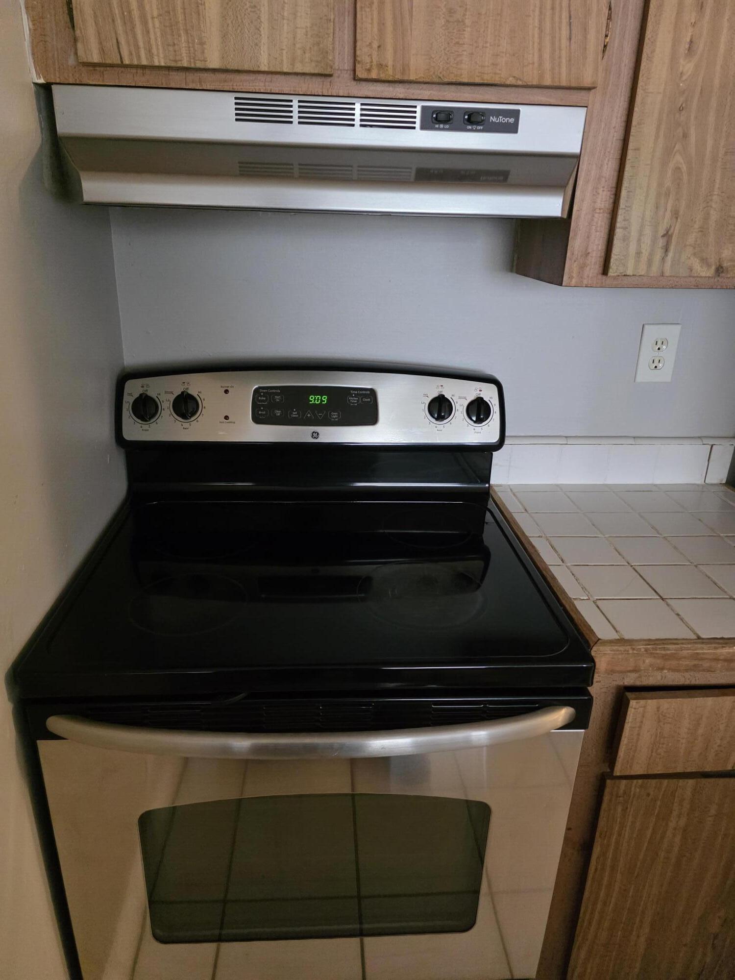 2401 Riverside Drive # b — Photo 4