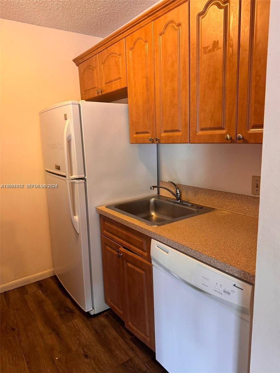 11 Crossings Cir # F — Photo 4