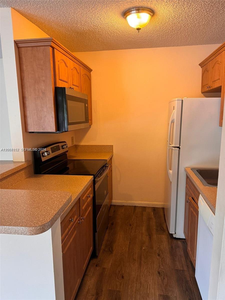 11 Crossings Cir # F — Photo 5