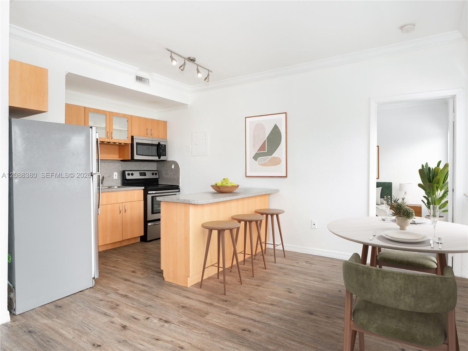 737 Jefferson Ave # 305 — Photo 4
