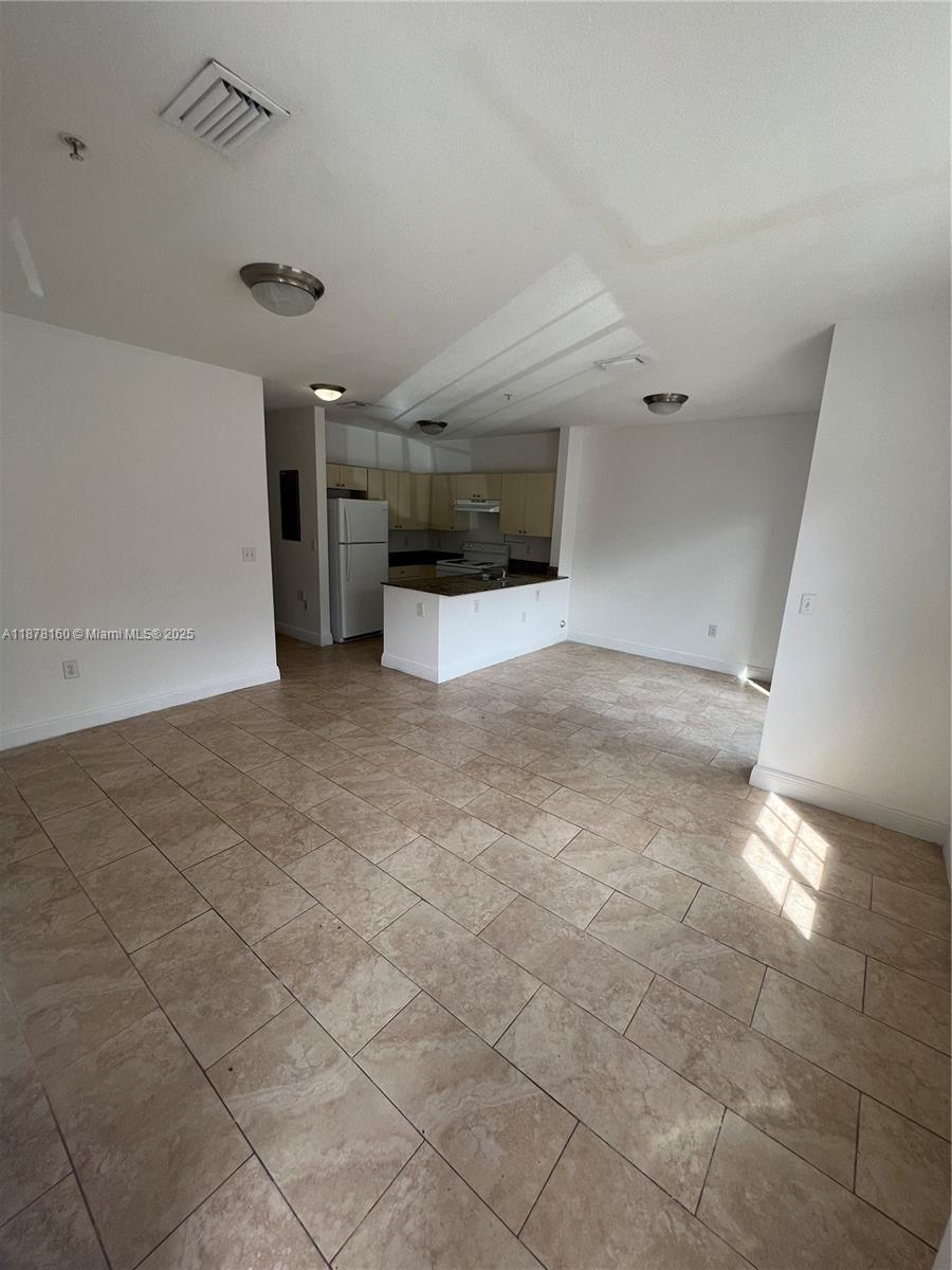 211 W 79th Pl # 302, Hialeah FL 33014