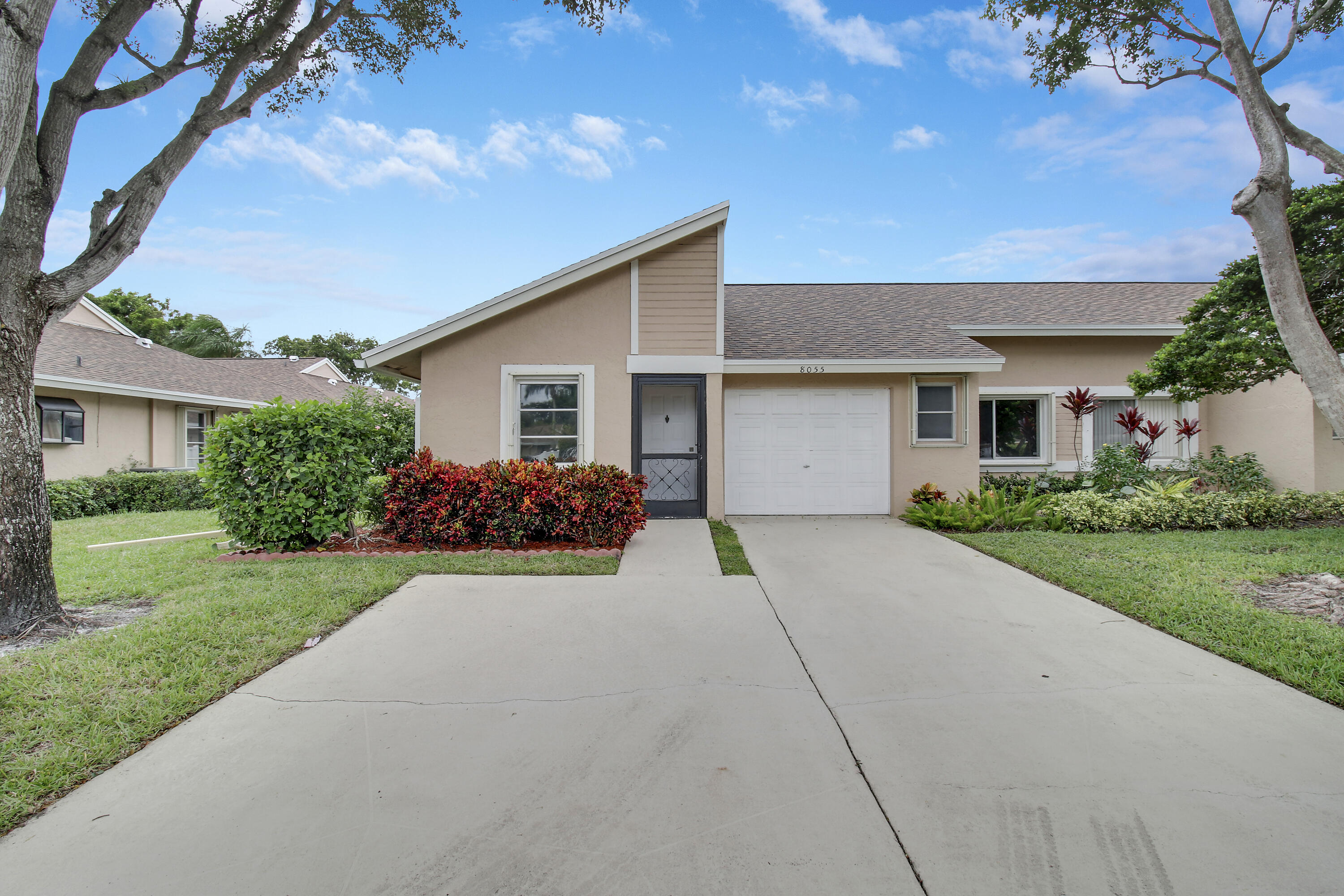 8055 SWEETBRIAR Way, Boca Raton FL 33496