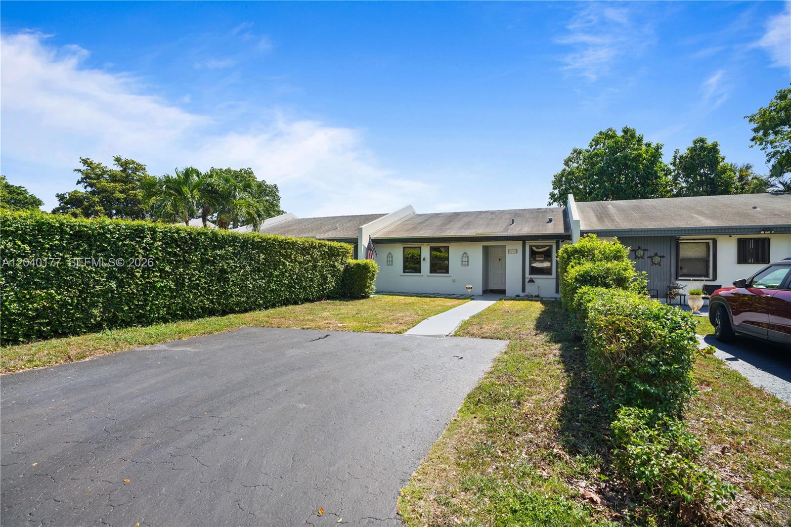 5113 SW 138th Ave Cir, Miami FL 33175