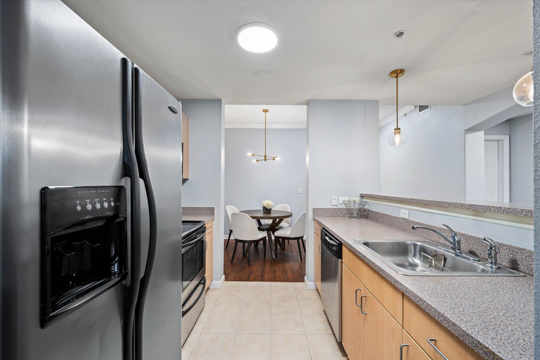 533 NE 3rd Avenue # 310 — Photo 5