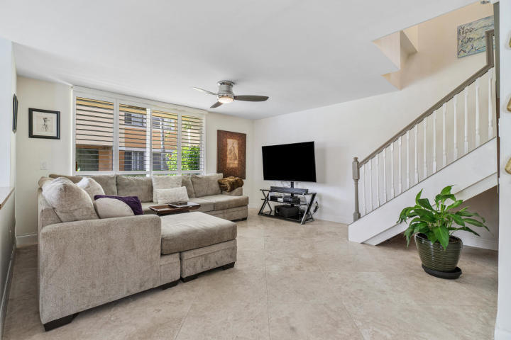 123 Yacht Club Way — Photo 4