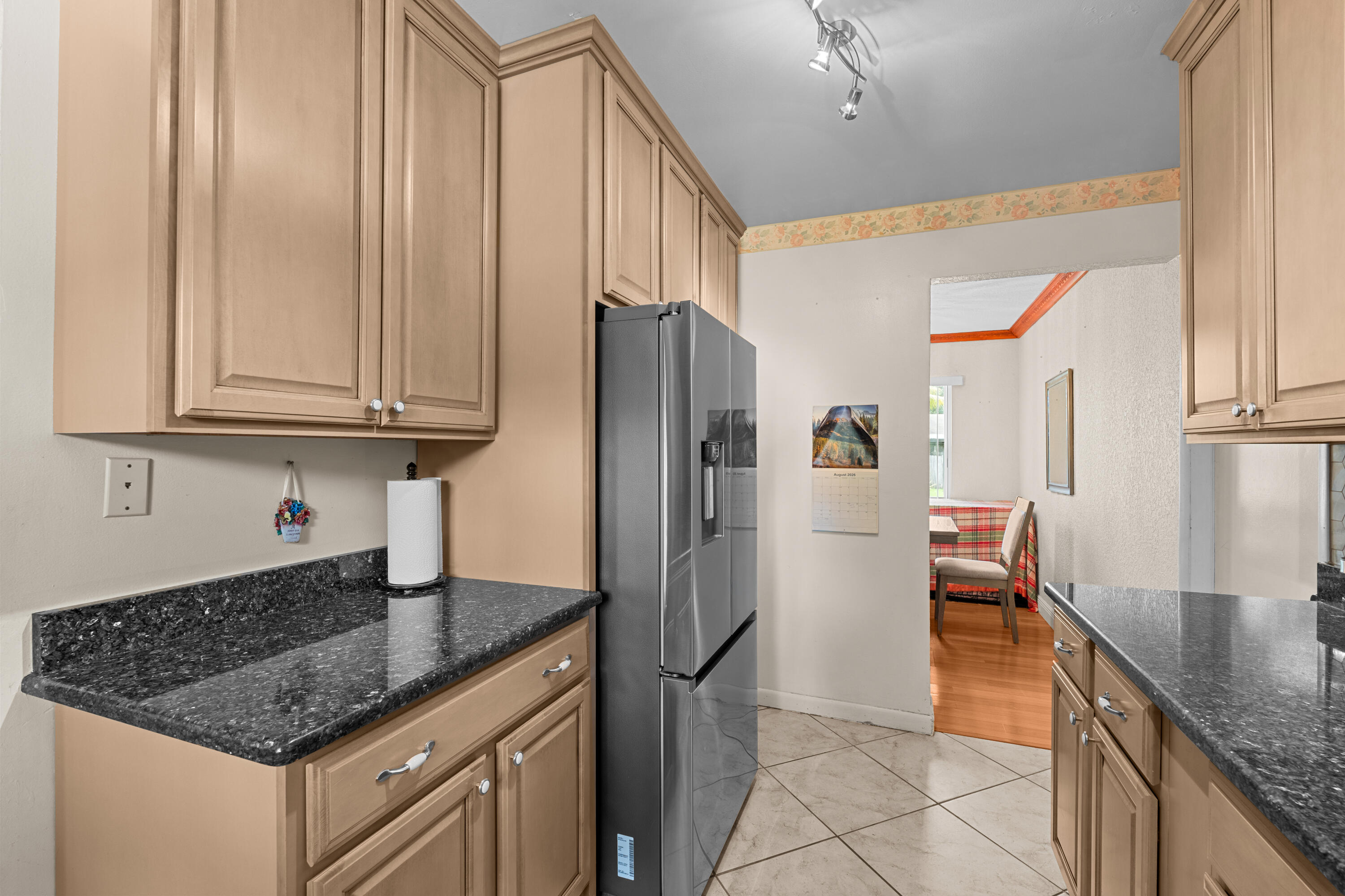 3409 Wry — Photo 3