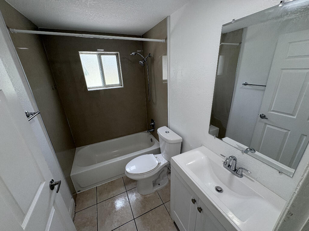 4271 NW 5TH Street # 128 — Photo 2