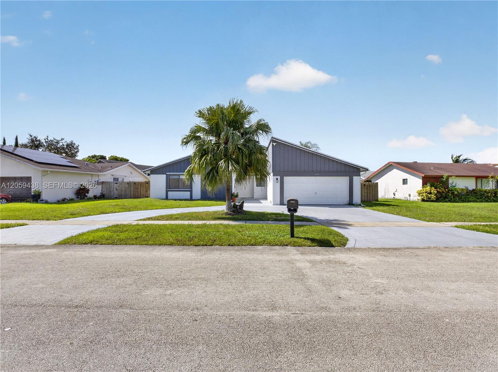 9428 NW 46th Ct, Sunrise FL 33351