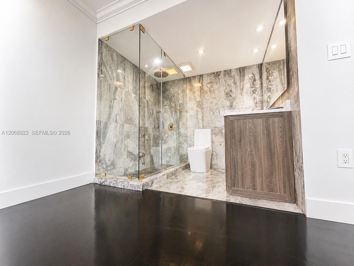 1700 NW N River Dr # 805 View 12