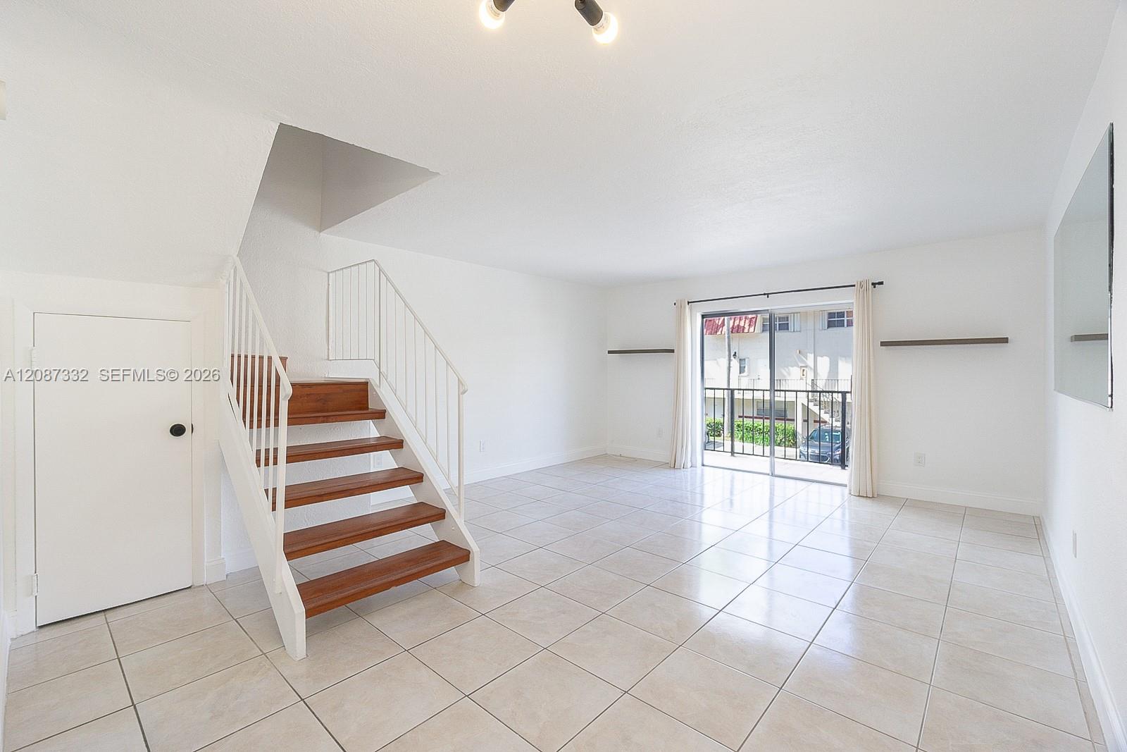 8650 SW 67th Ave # 1026 — Photo 4