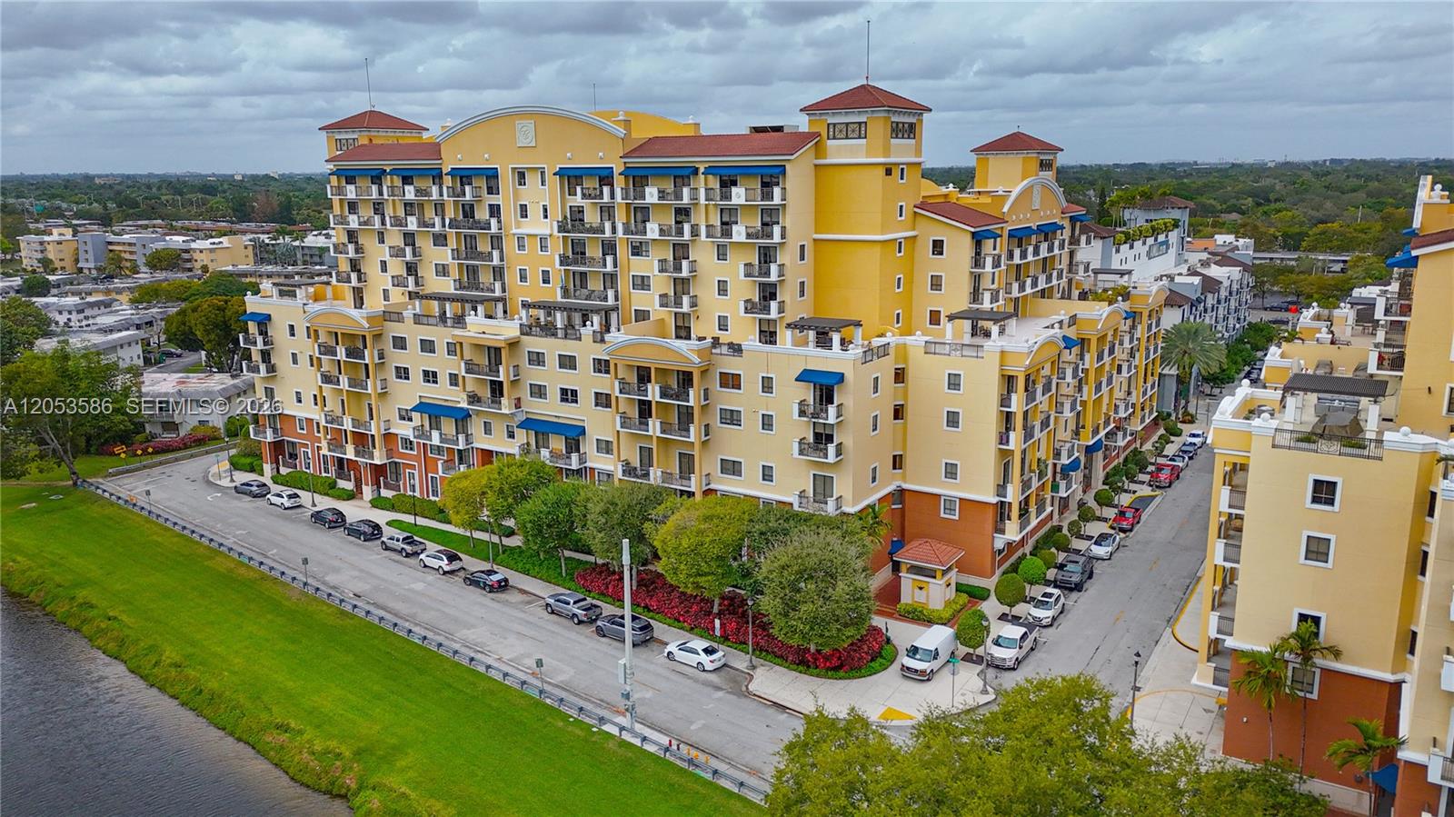 8390 SW 72nd Ave # 708, Miami FL 33143