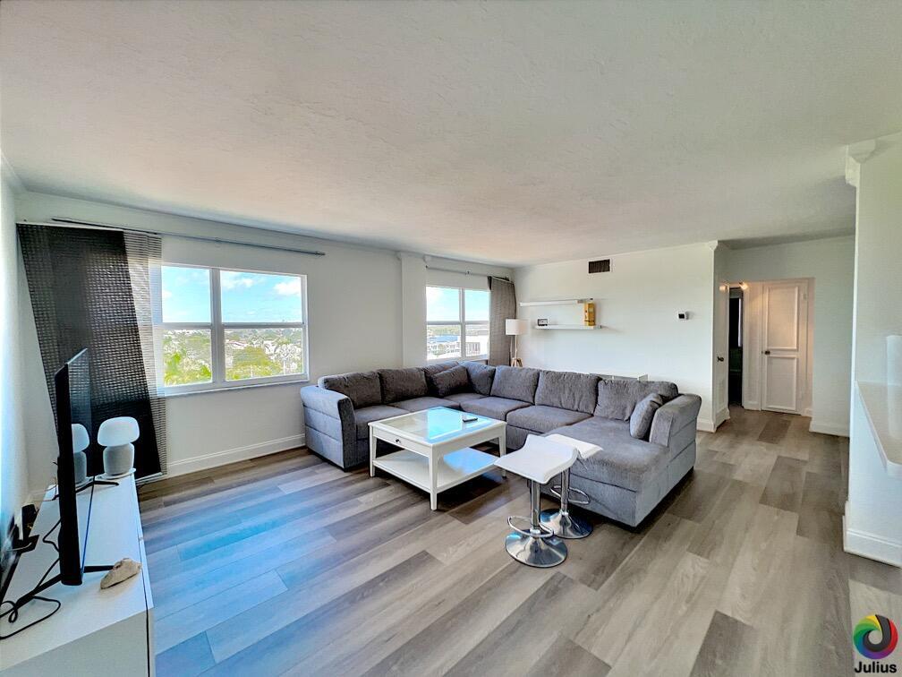 2555 NE 11th Street # 809, Fort Lauderdale FL 33304