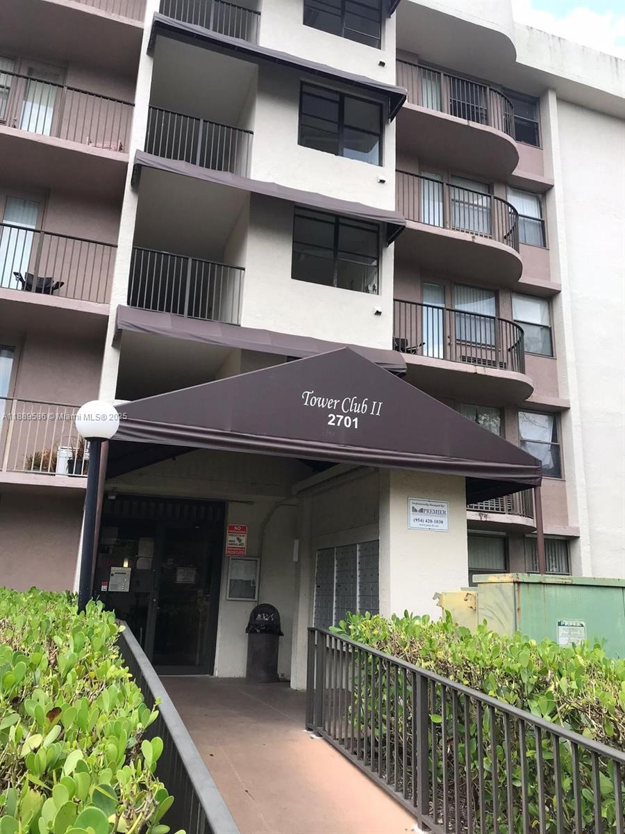 2701 Riverside Dr # B, Coral Springs FL 33065