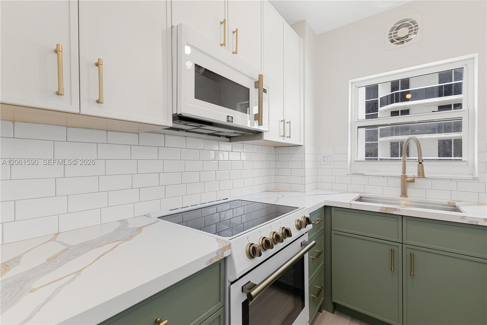 4747 Collins Ave # 709, Miami Beach FL 33140