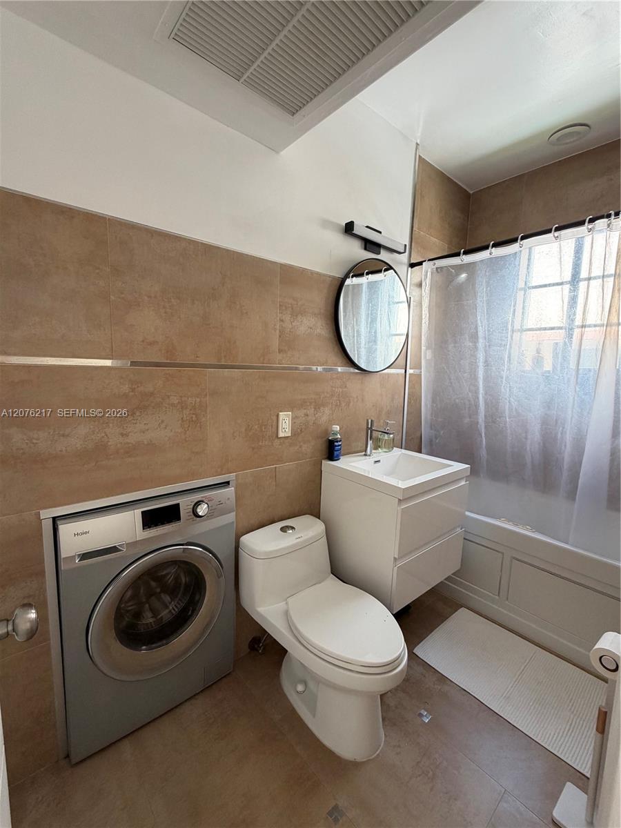 526 15th St # 12 — Photo 5