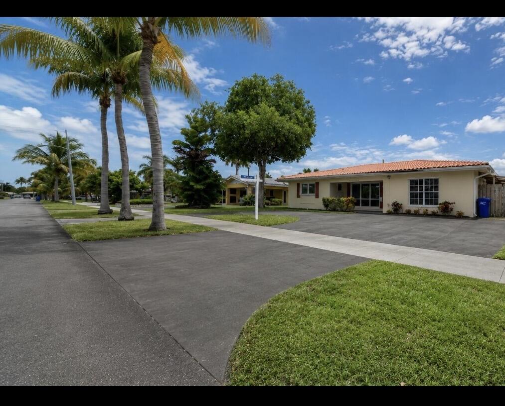 420 SE 4th Court, Pompano Beach FL 33060