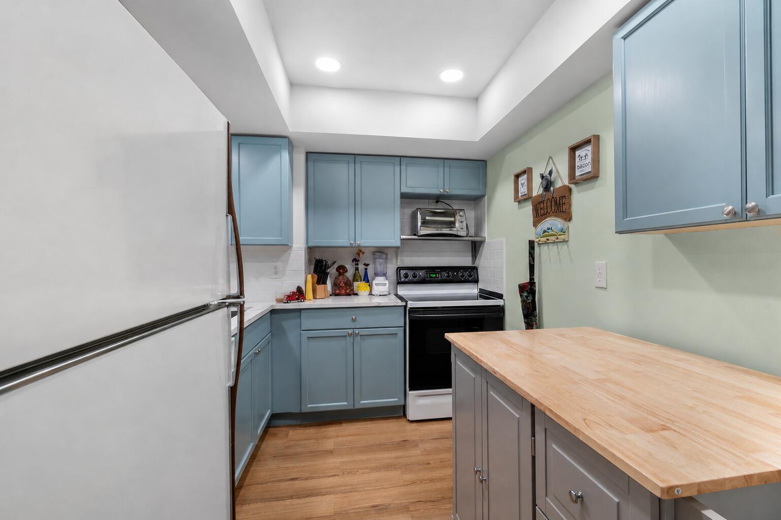 750 Lori Drive # 224 — Photo 3