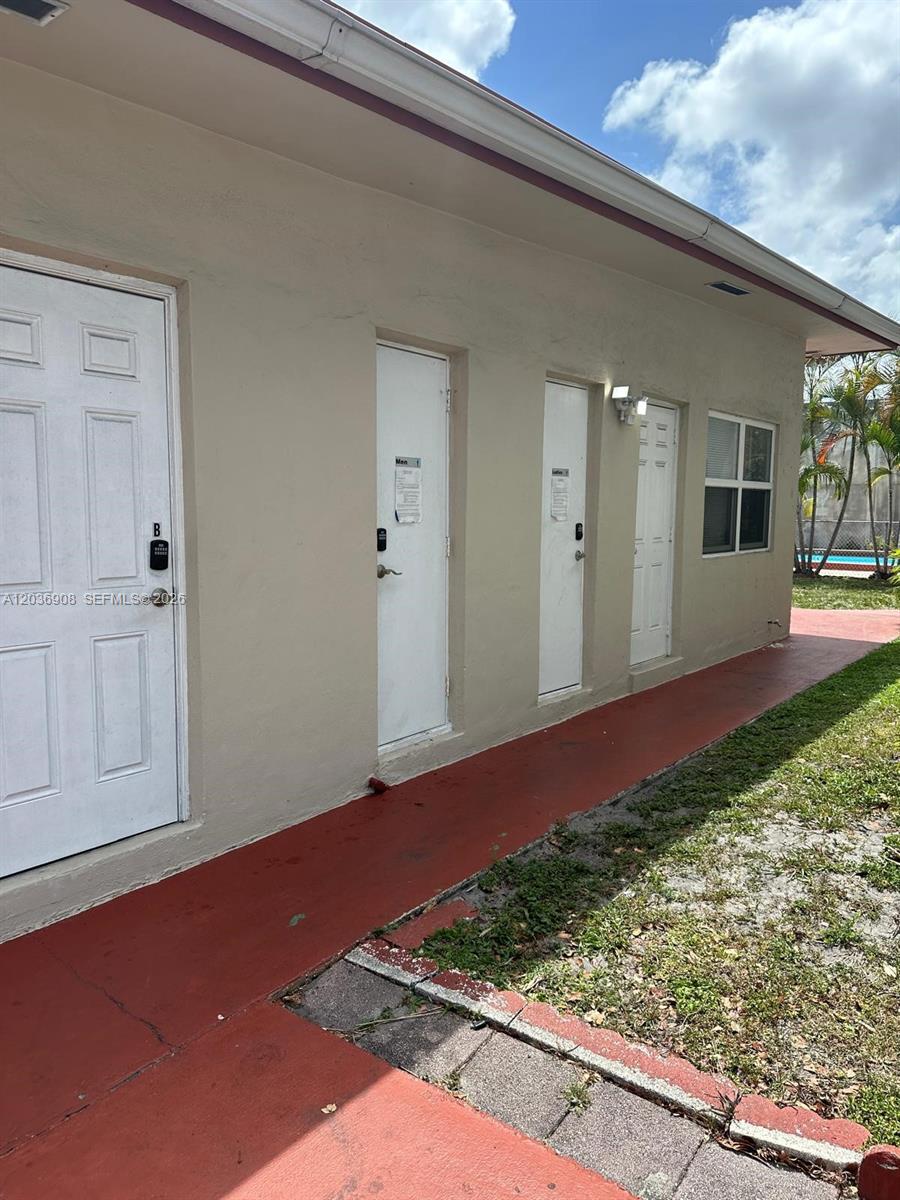 2916 Funston St # 47A, Hollywood FL 33020