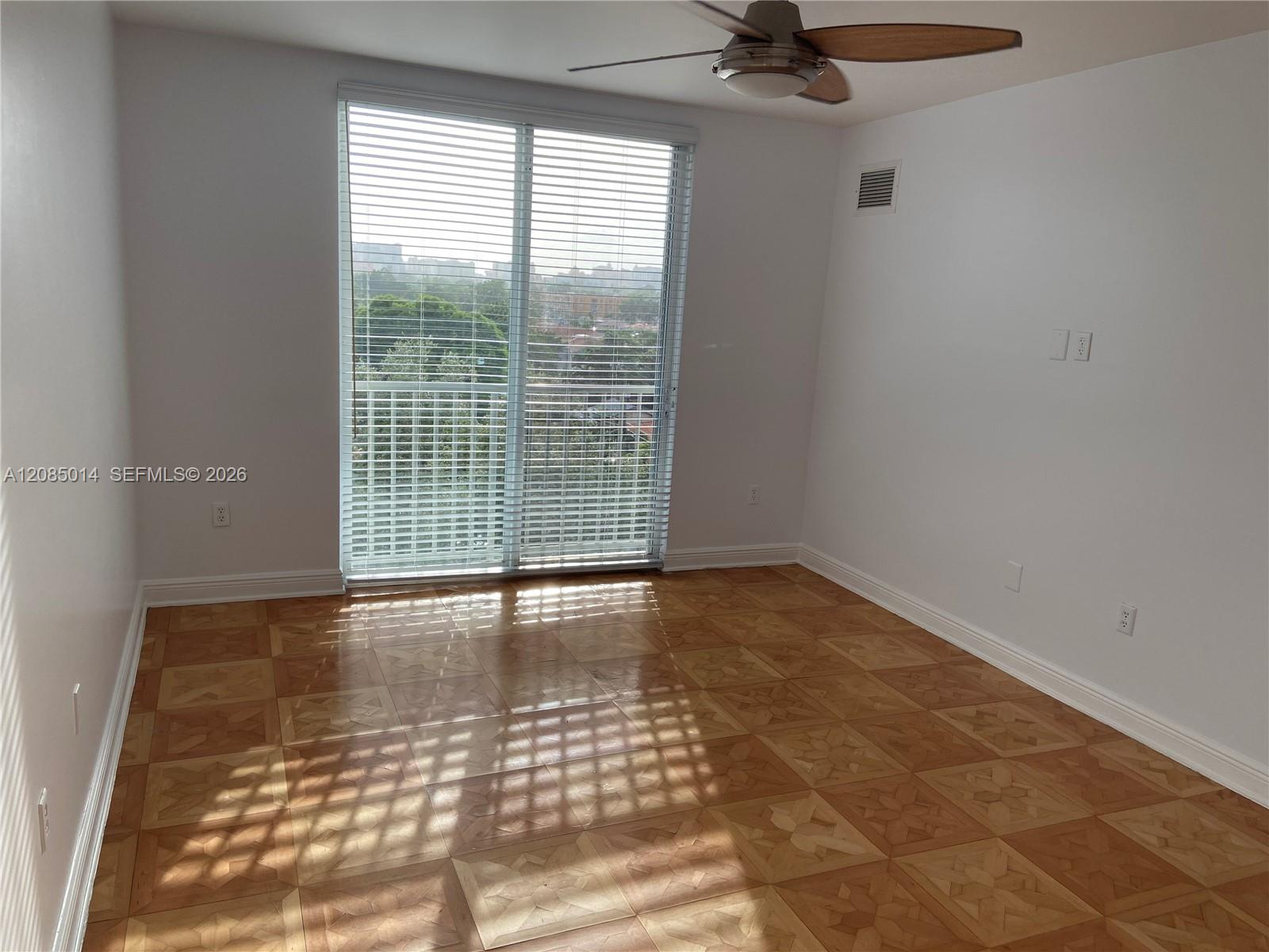 2550 SW 27th Ave # 606 — Photo 5