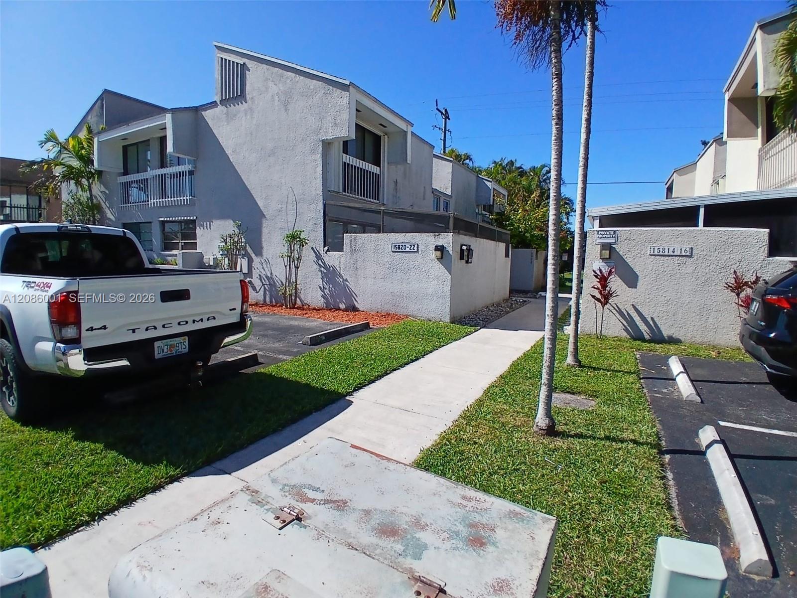 15820 SW 91st Ct # C — Photo 2