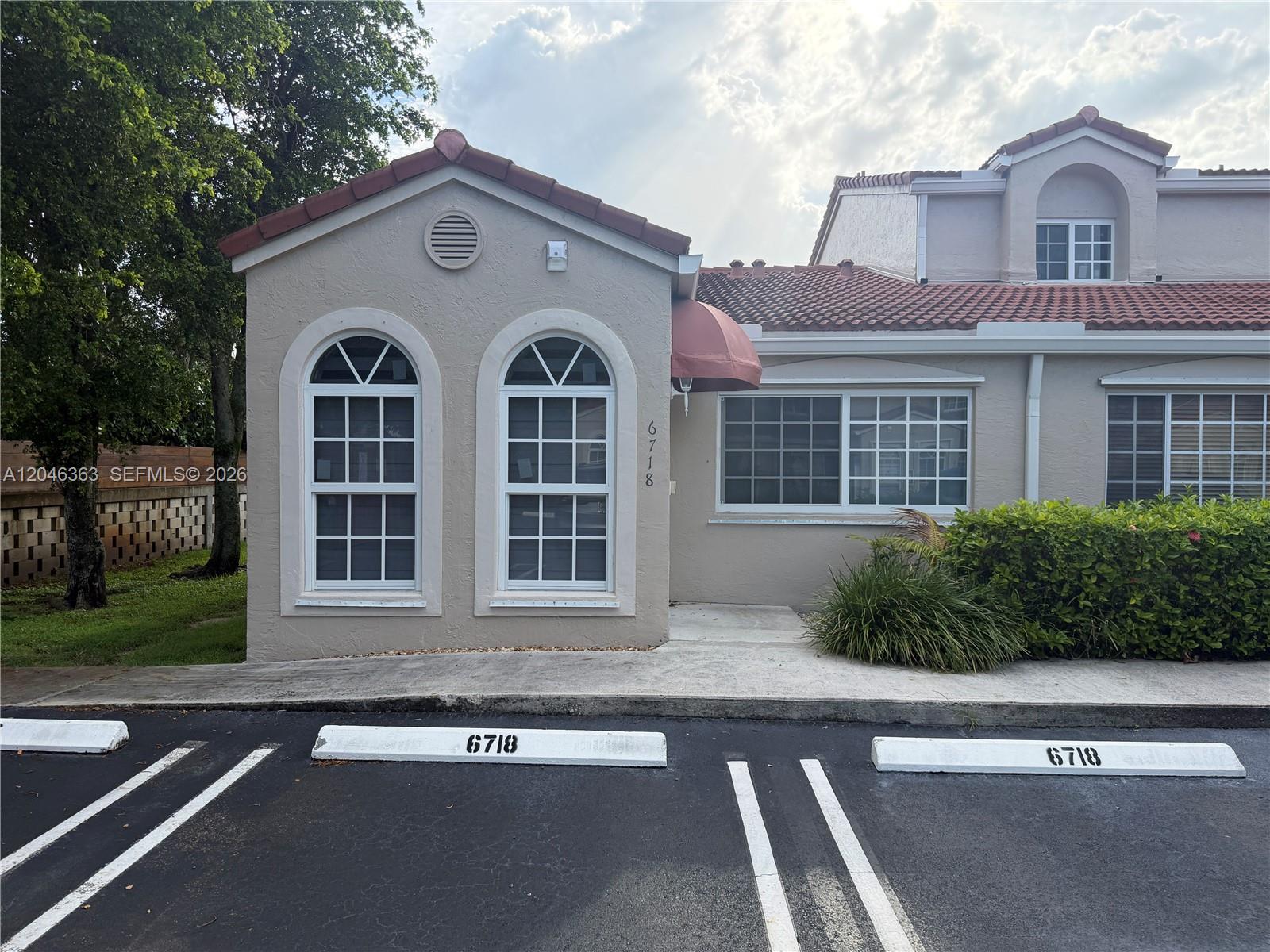 6718 NW 166th Ter # 301, Miami Lakes FL 33014