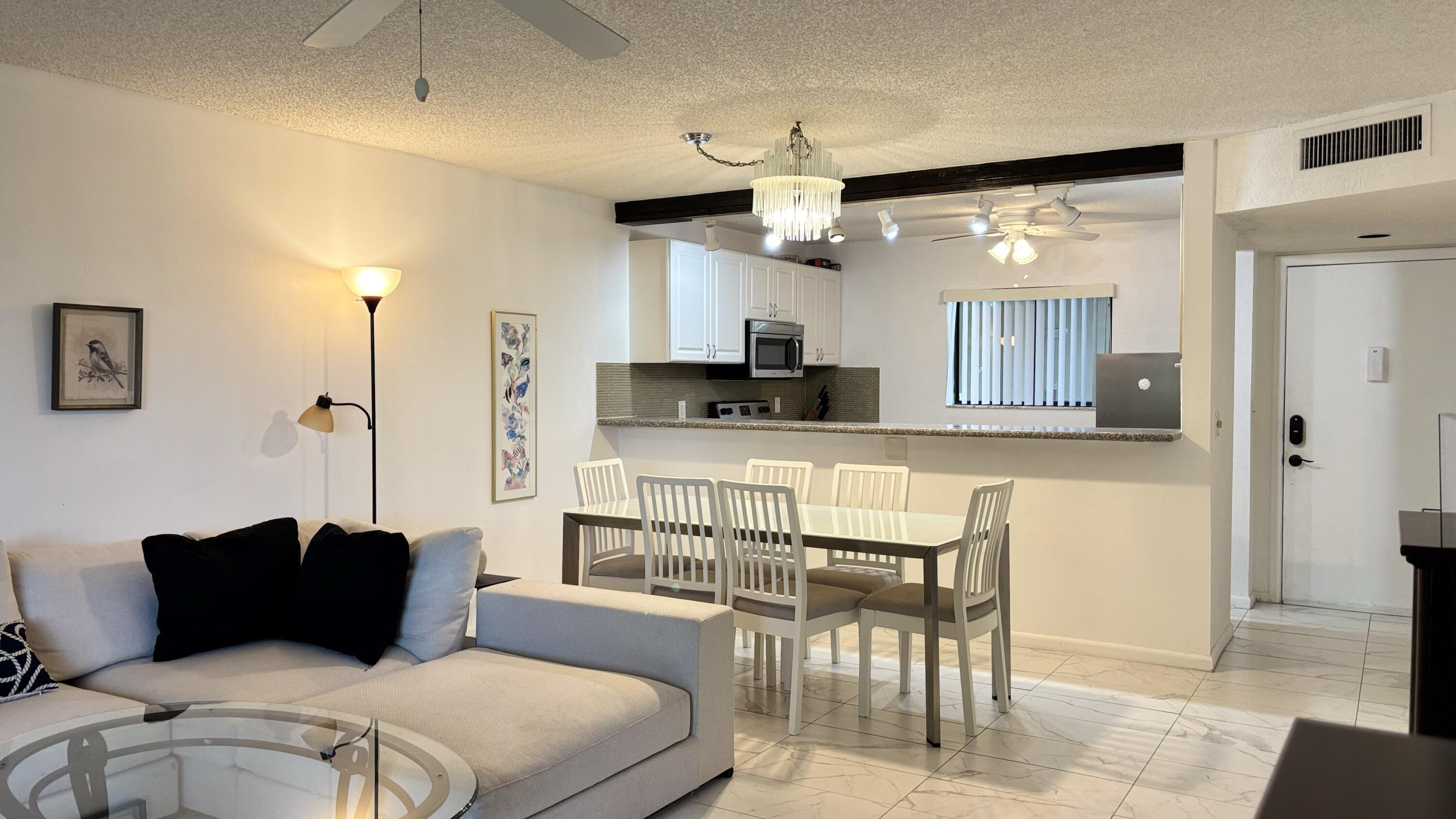 5130 Las Verdes Circle Apt 313, Delray Beach FL 33484