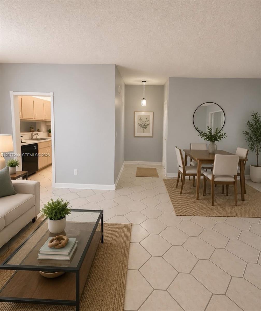 301 N Pine Island Rd # 220 — Photo 3