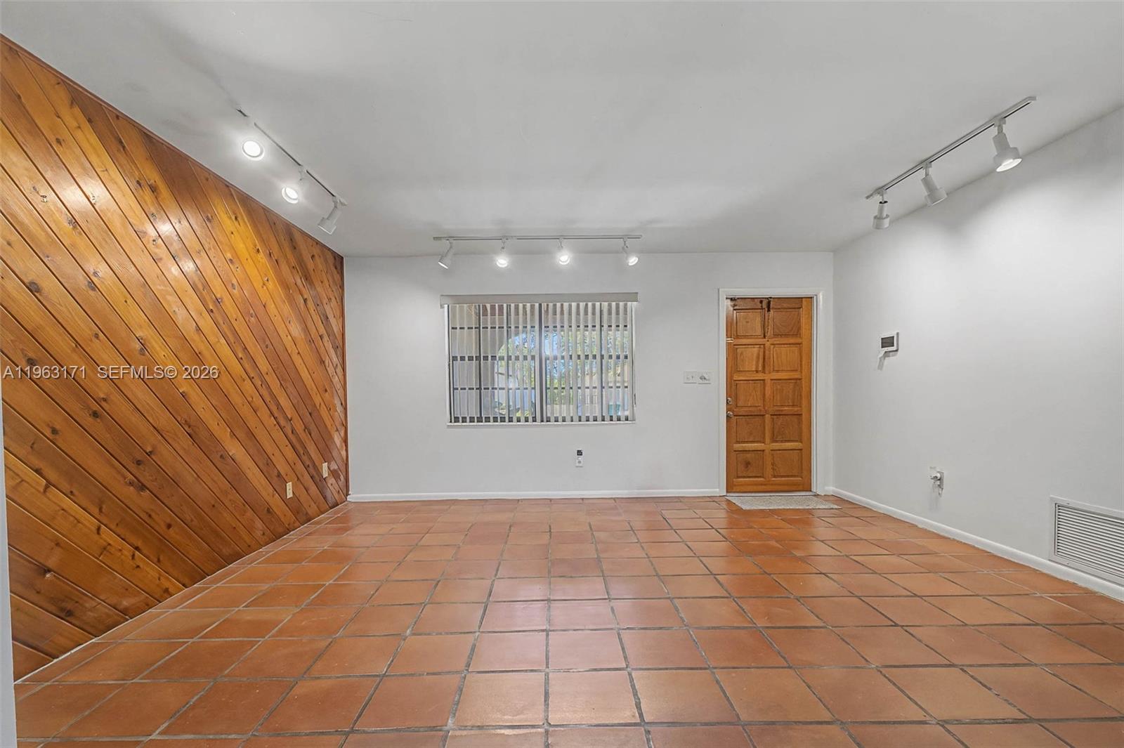 7354 SW 135th Ct — Photo 5