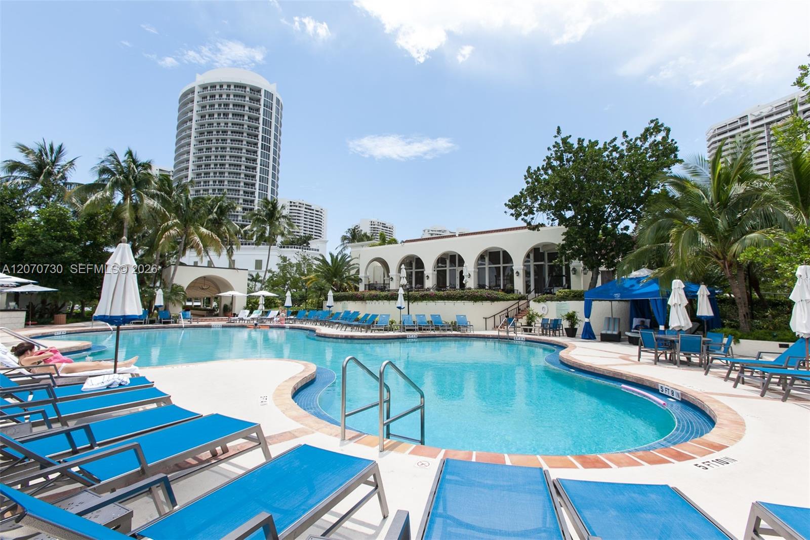 1000 W Island Blvd # 1710 View 11