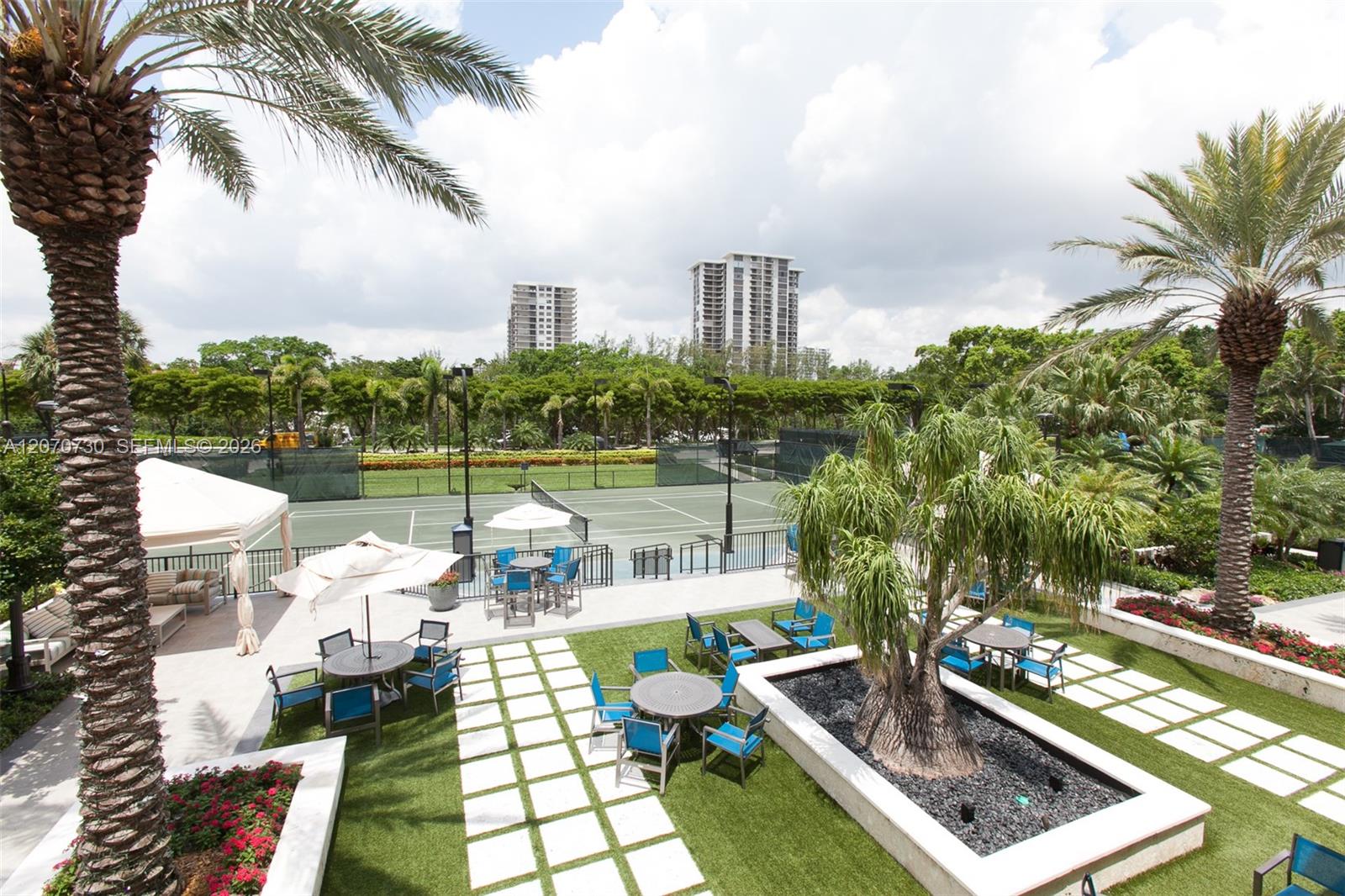 1000 W Island Blvd # 1710 View 15