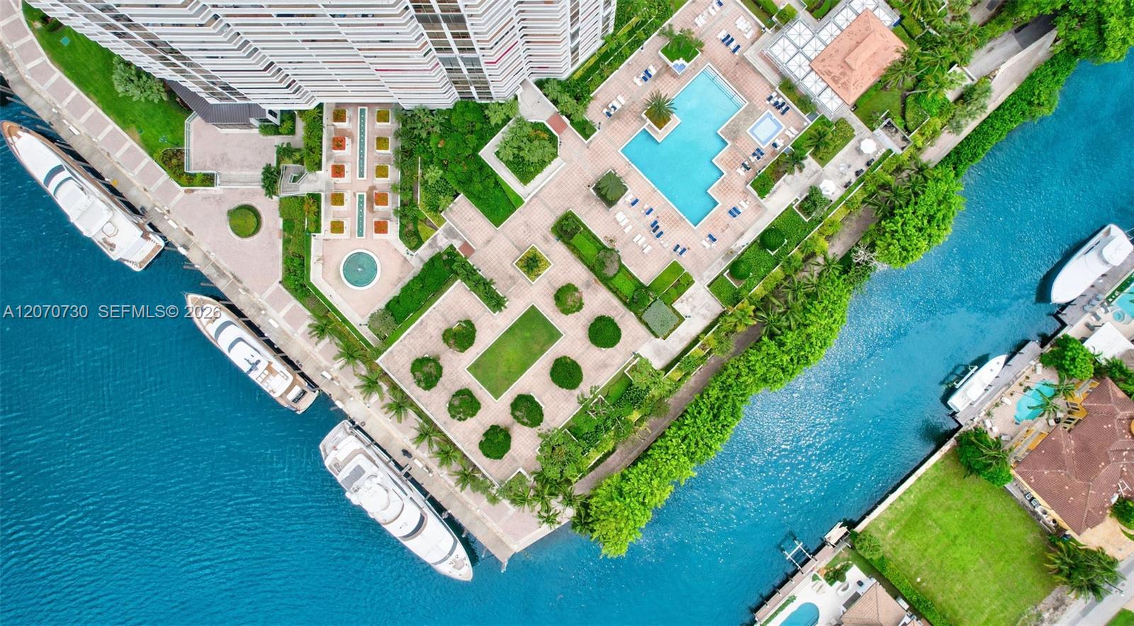 1000 W Island Blvd # 1710 View 3