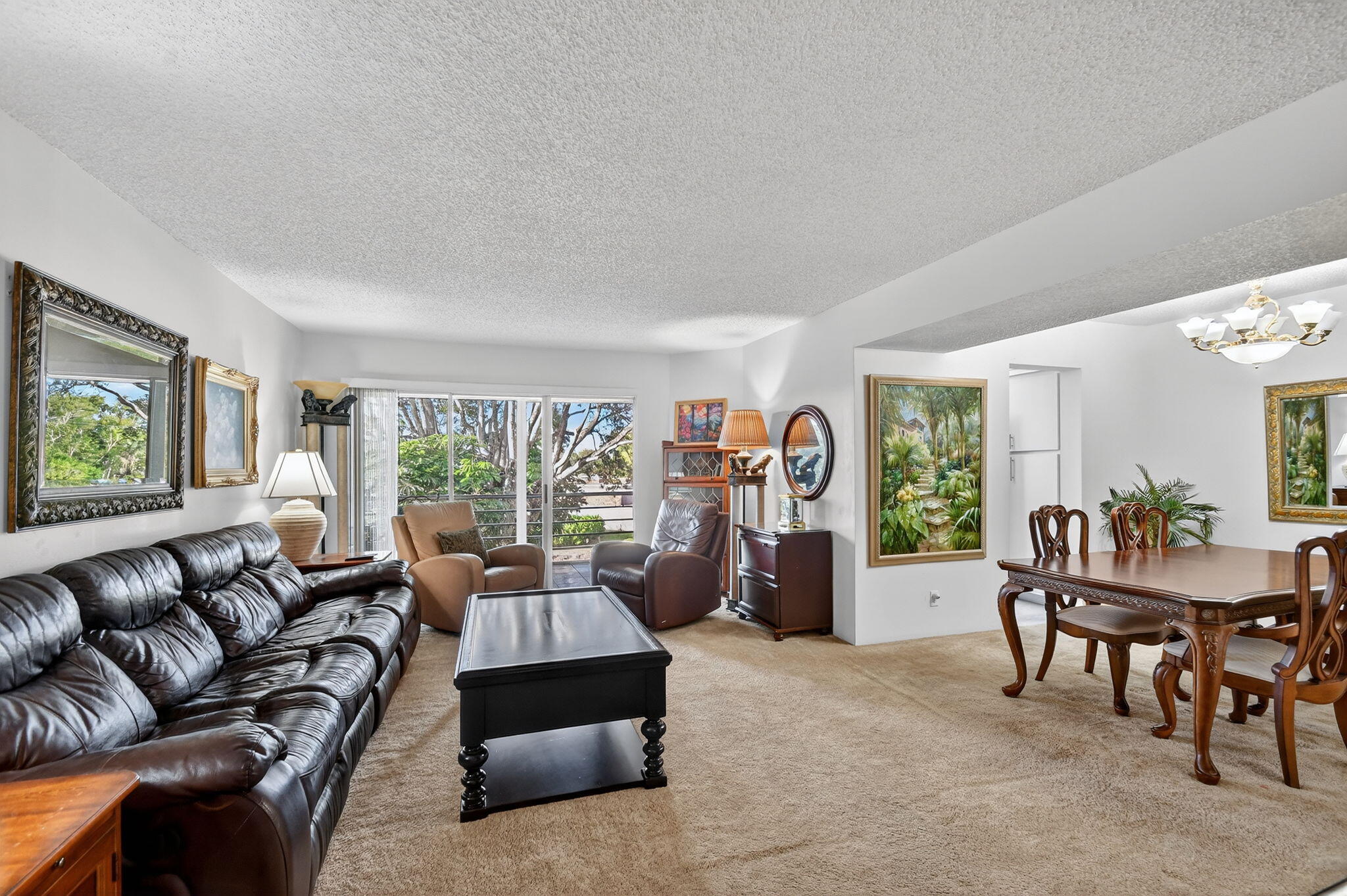 3524 Via Poinciana # 303, Lake Worth FL 33467