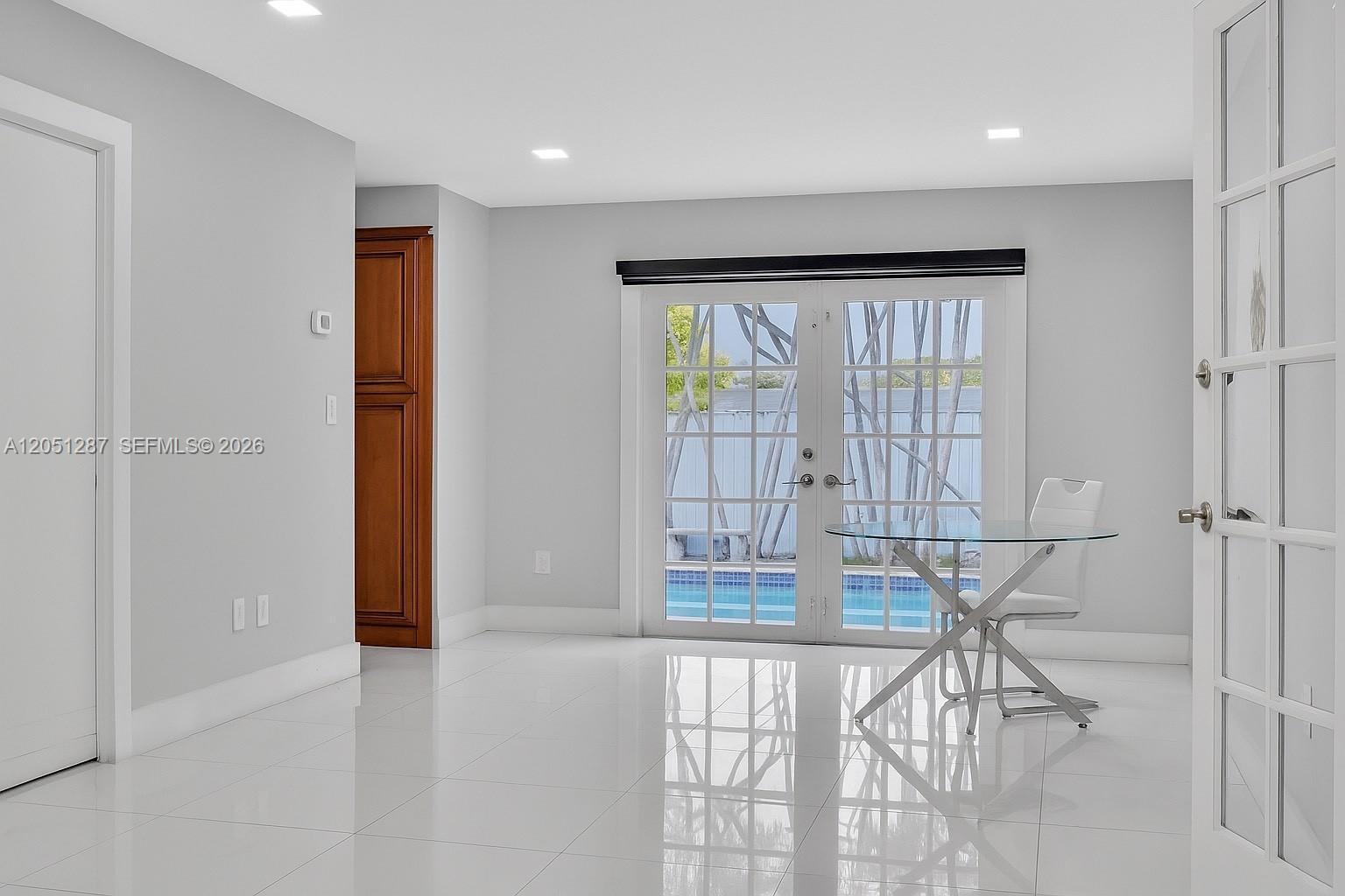 13231 SW 68th St — Photo 4