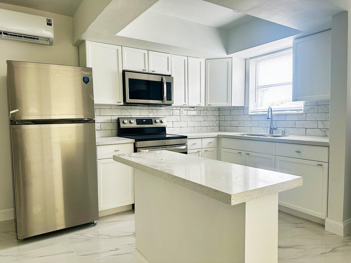 425 SW 18th Avenue # 425, Fort Lauderdale FL 33312