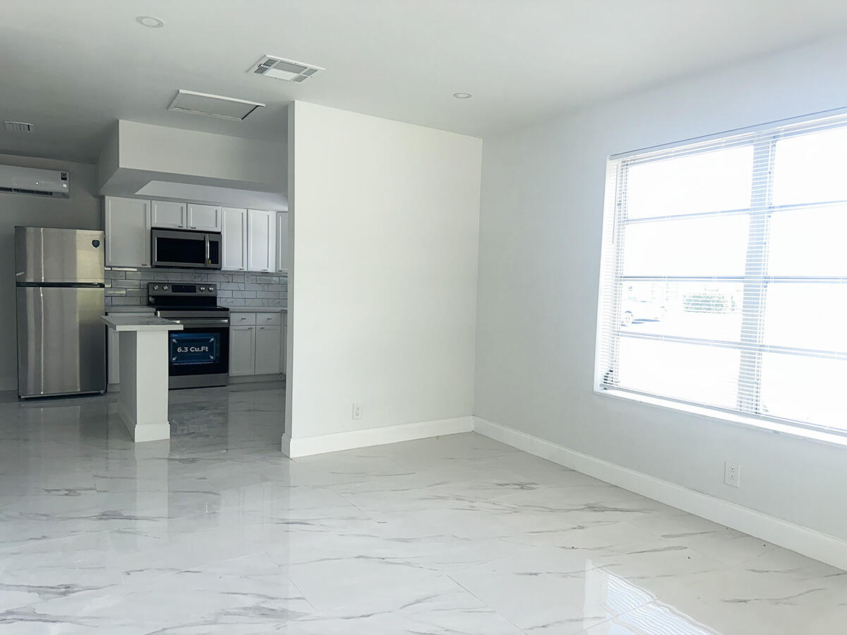 425 SW 18th Avenue # 425 — Photo 4