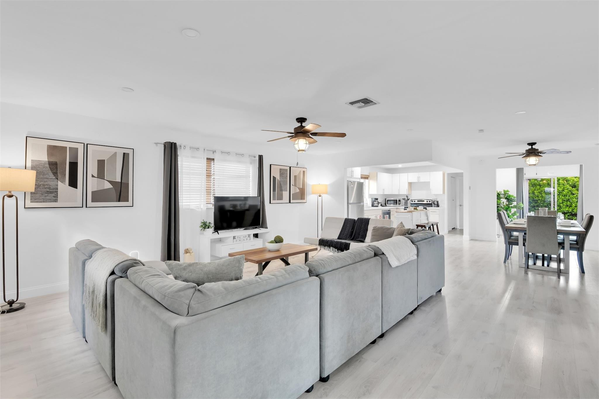 214 SE 6th Street, Dania Beach FL 33004