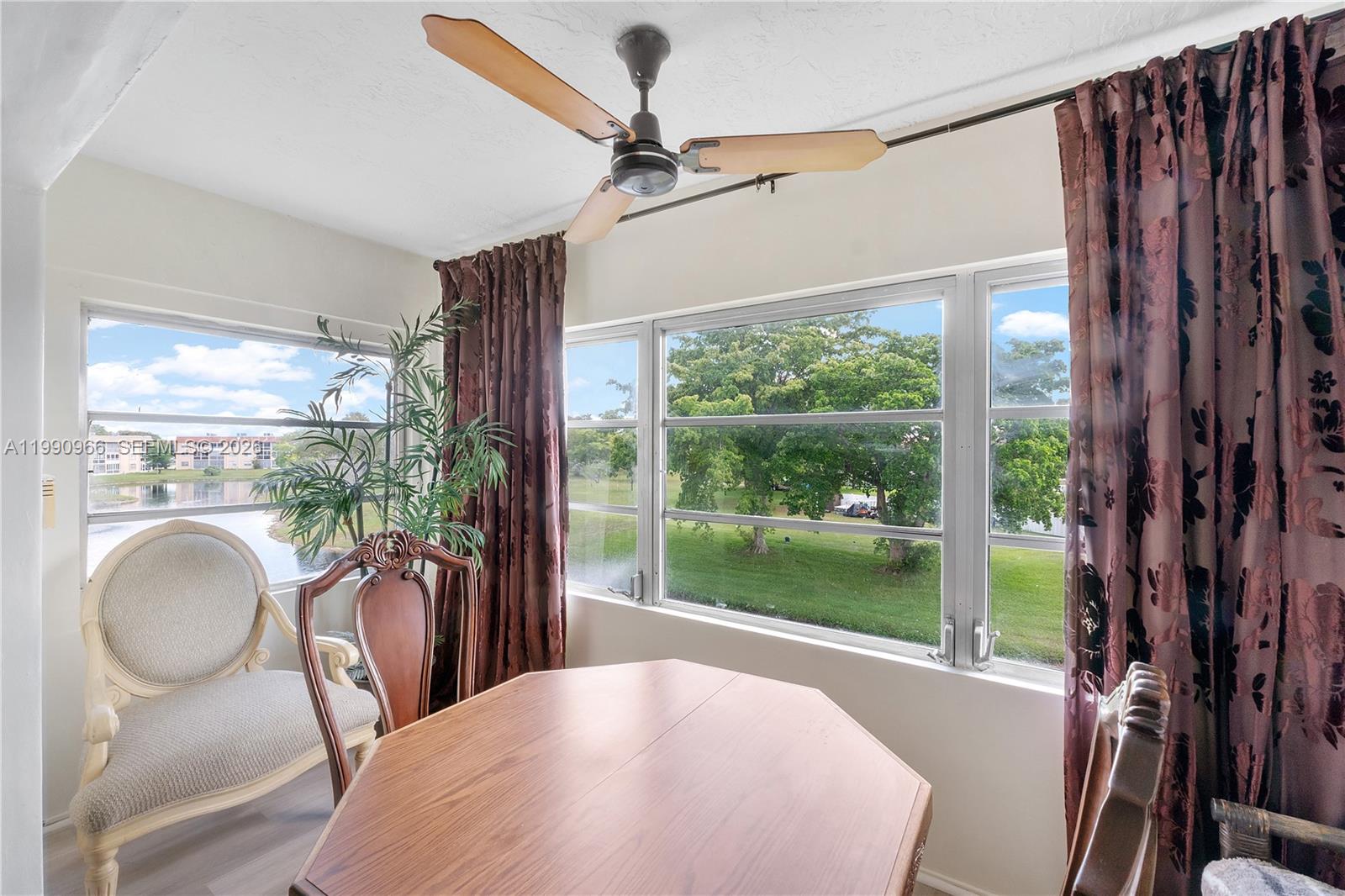 9201 Sunrise Lakes Blvd # 304 — Photo 4