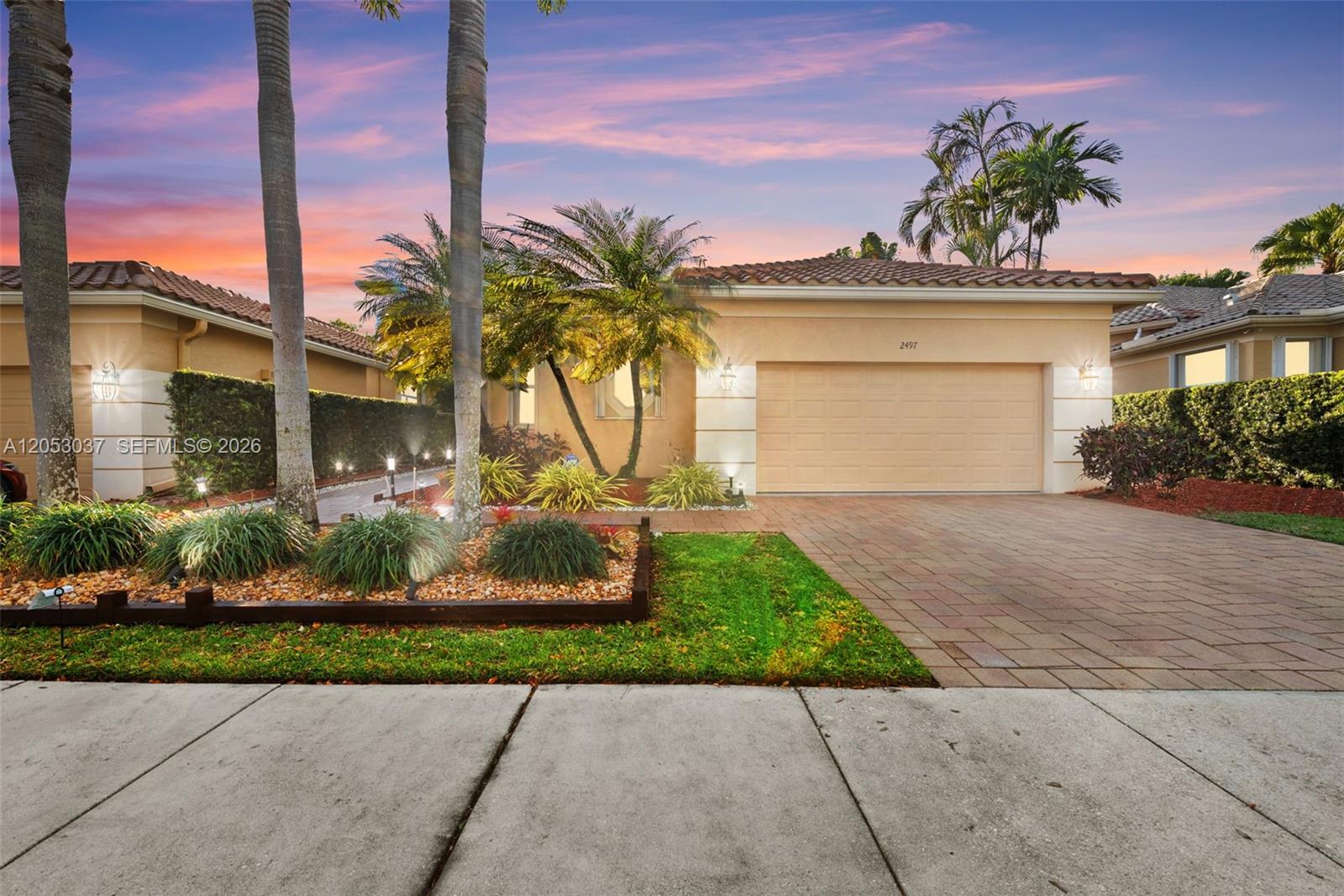 2497 Bay Isle Dr, Weston FL 33327