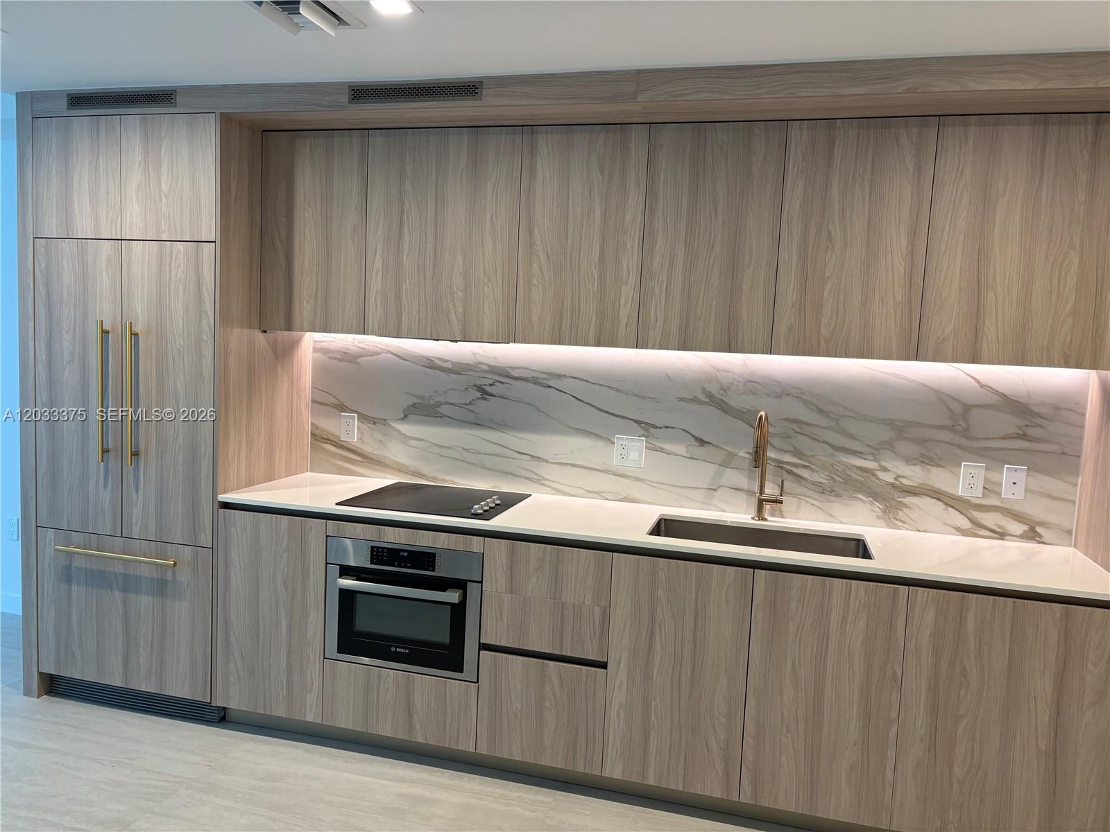 77 SE 5th Street # 2108, Miami FL 33131