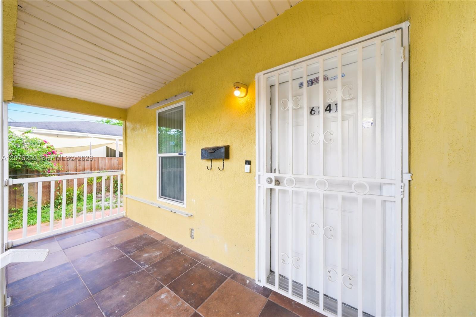 6241 NW 1st Pl — Photo 3