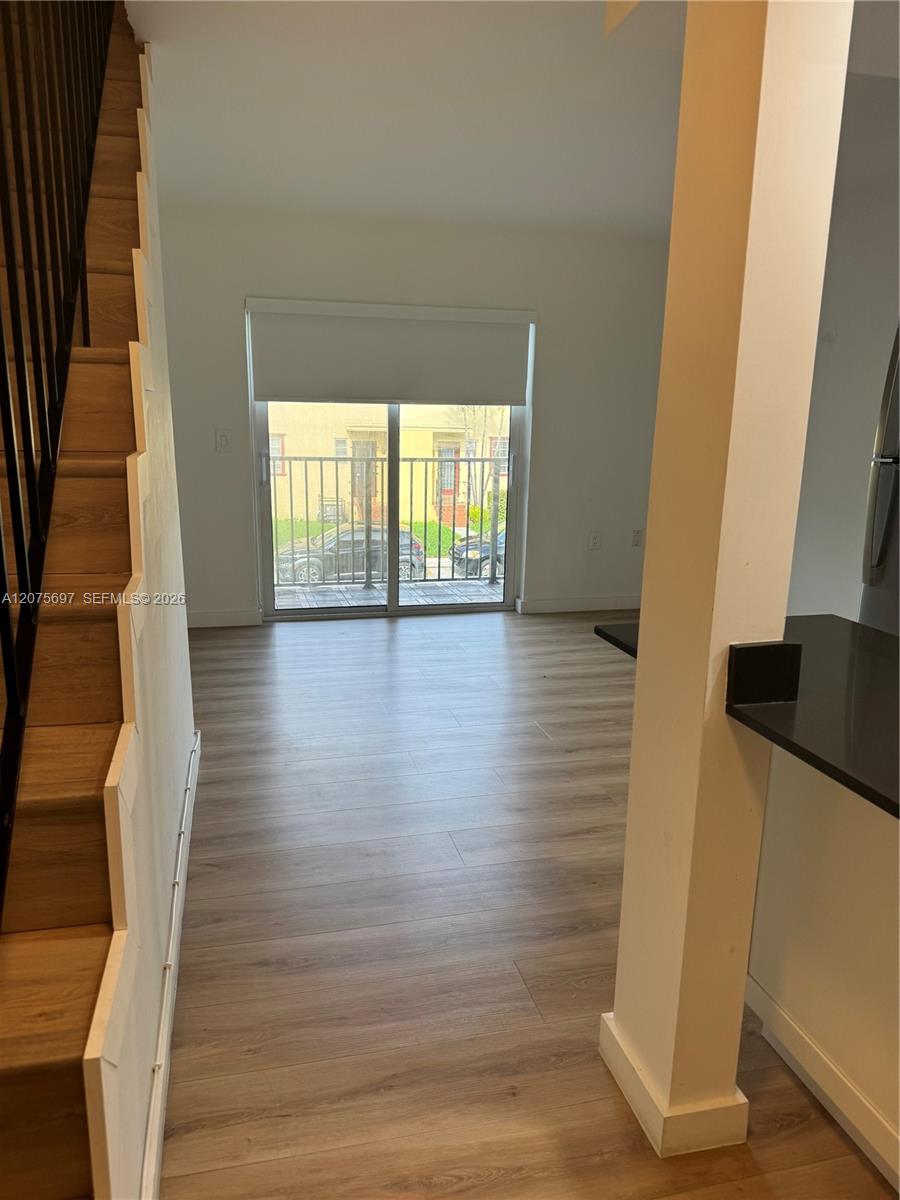 1025 SW 6th Ave # 6 — Photo 3