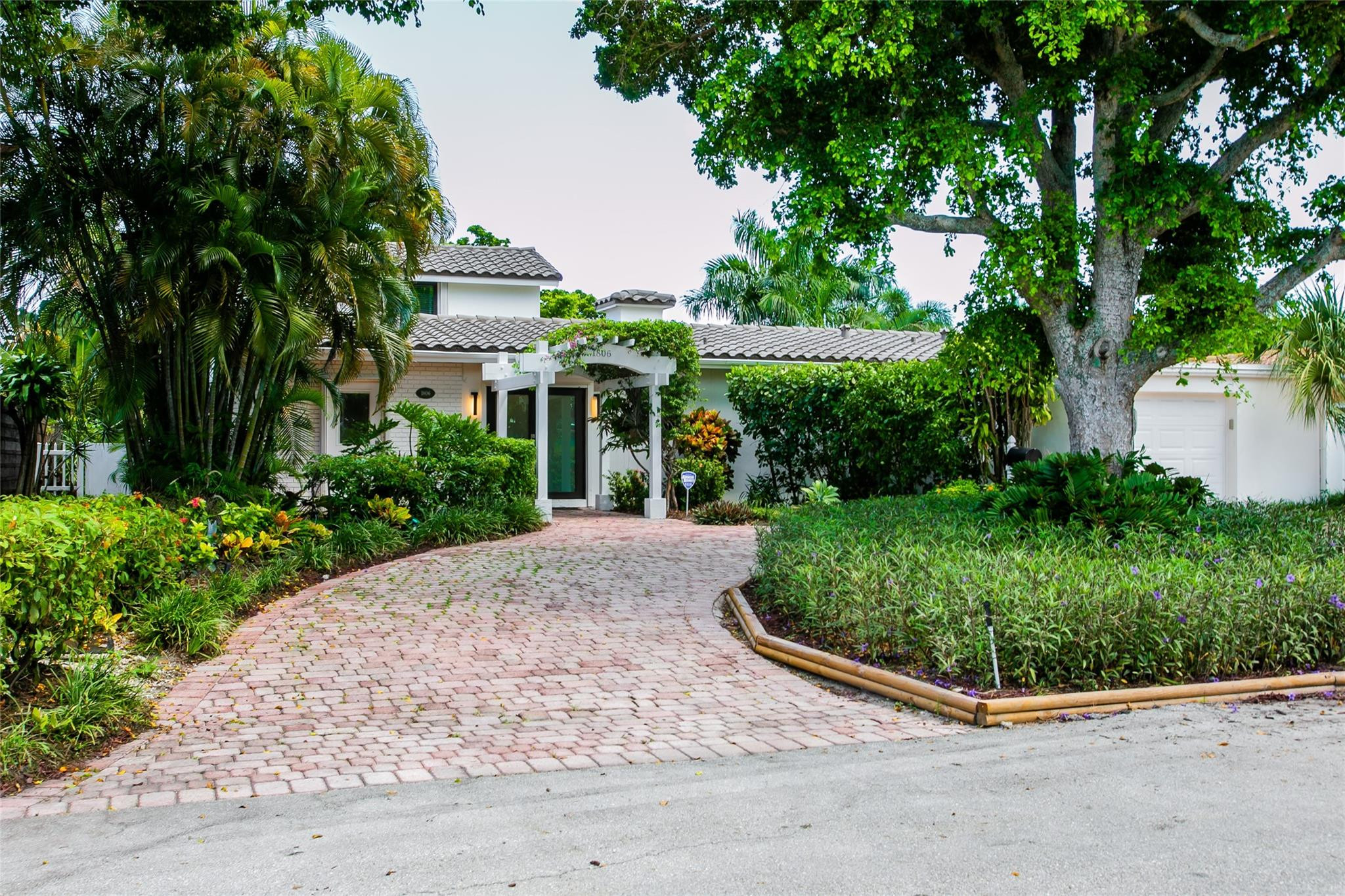 1806 NE 22nd Terrace, Fort Lauderdale FL 33305