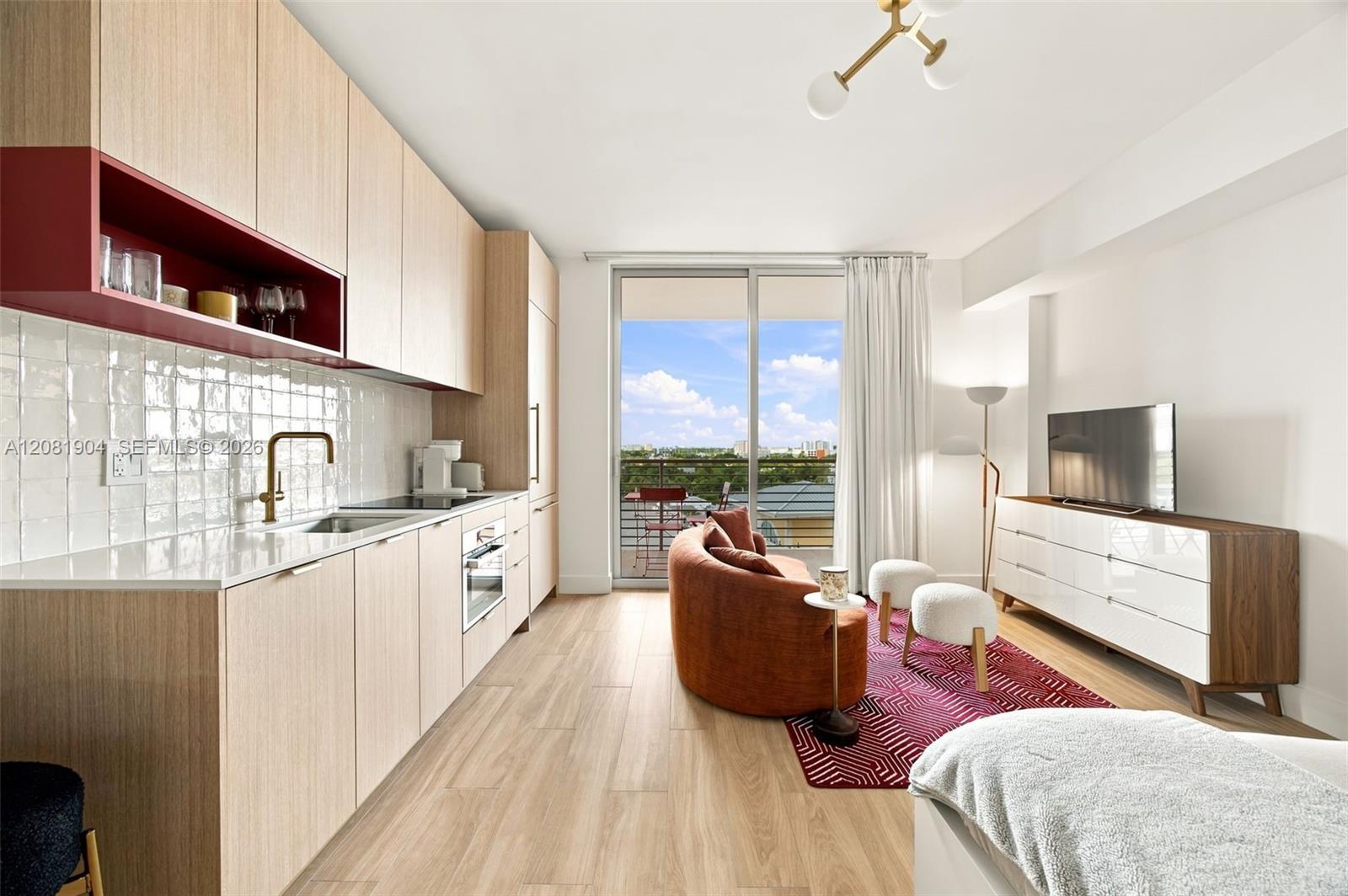 90 NE 32 # 916, Miami FL 33137